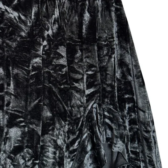 NWT URBAN OUTFITTERS SILENCE + NOISE VELVET MIDI DRESS BLACK WHIMSIGOTH MEDIUM - Picture 10 of 10